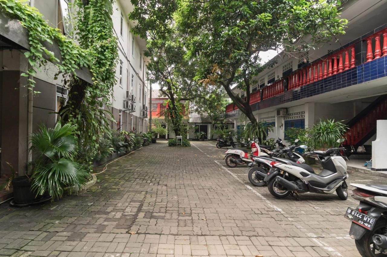 Urbanview Hotel Minongga Pondok Labu By Reddoorz Yakarta Exterior foto