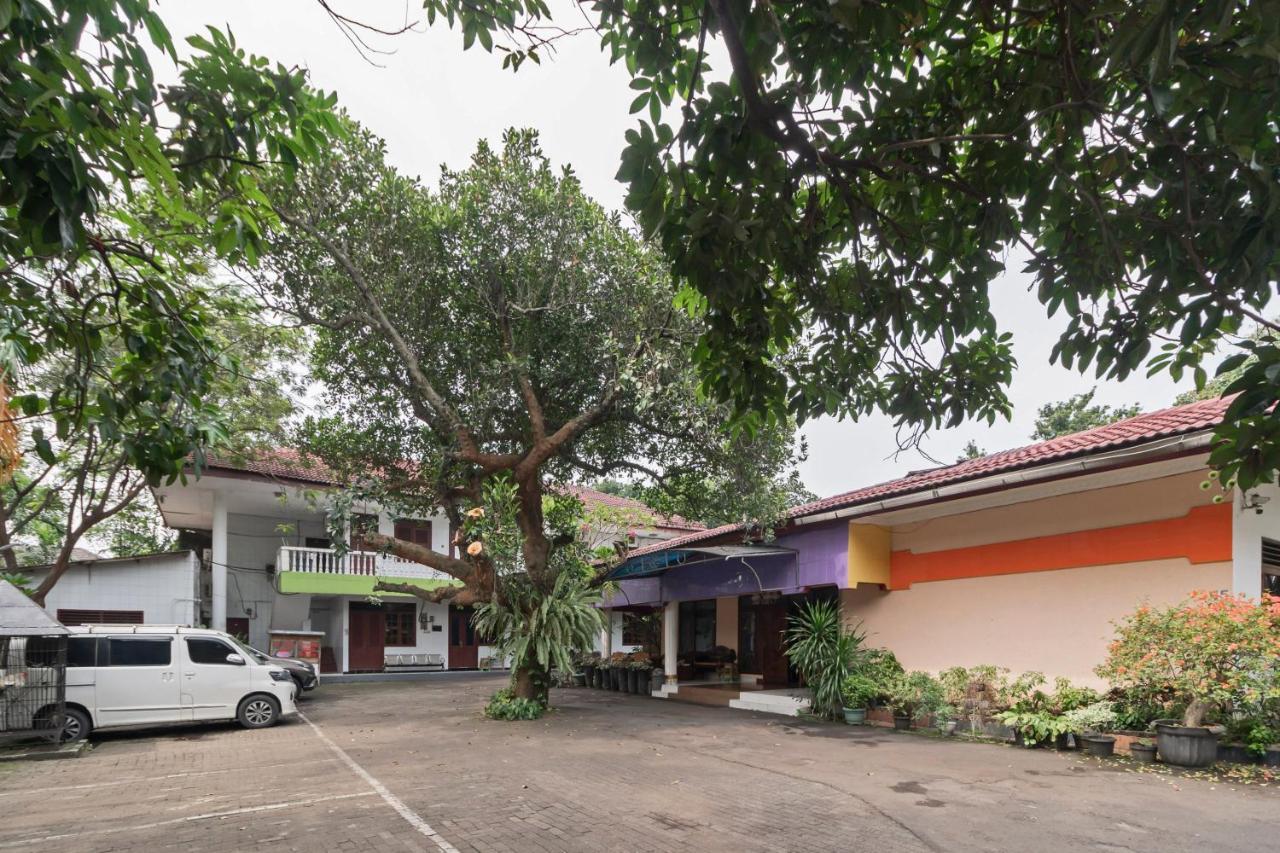 Urbanview Hotel Minongga Pondok Labu By Reddoorz Yakarta Exterior foto